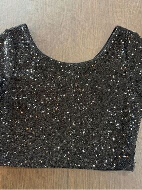 Express Black Sequin Scoop Neck Crop Top Sz S/P NWT